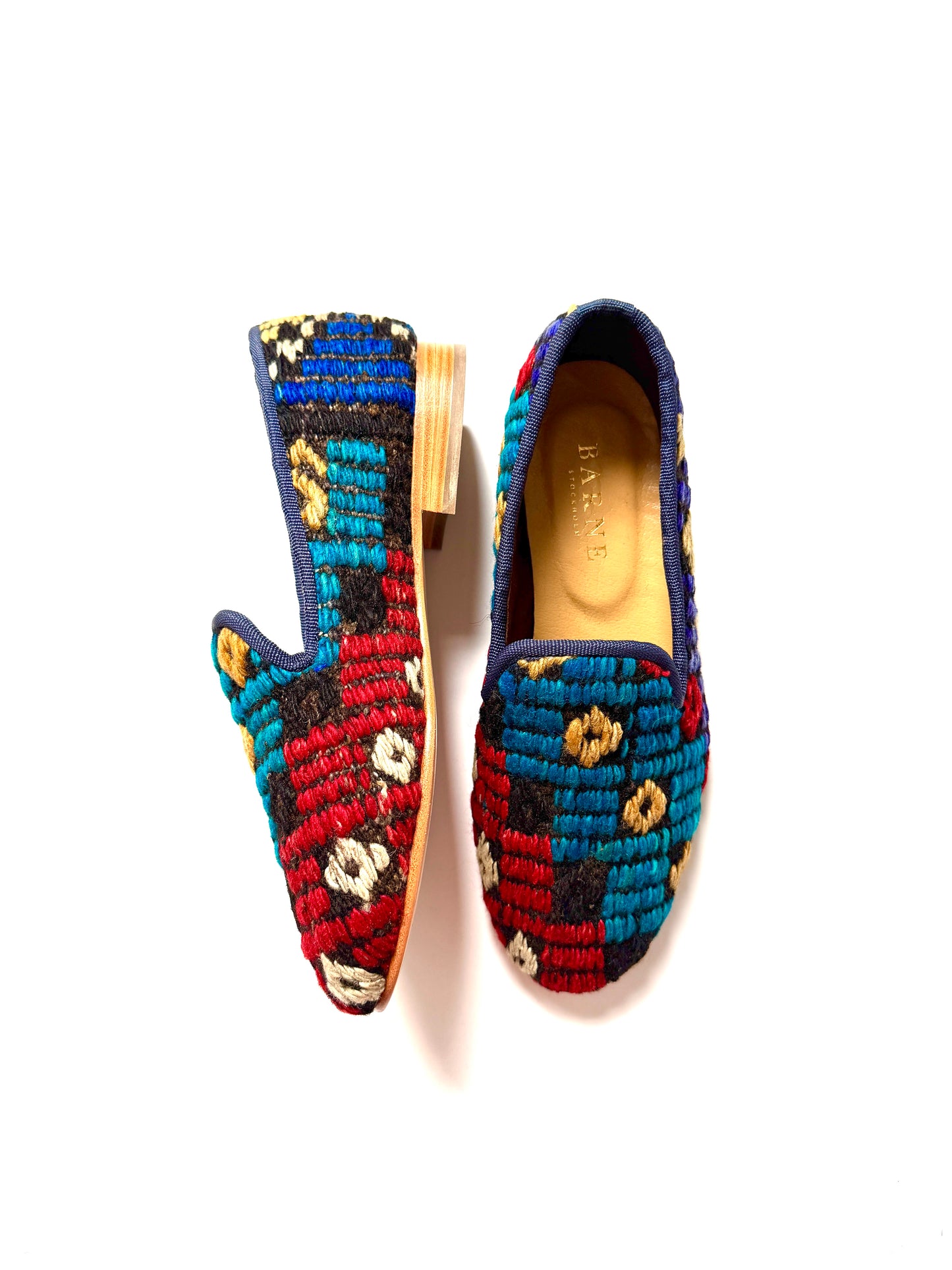 W EU SIZE 40